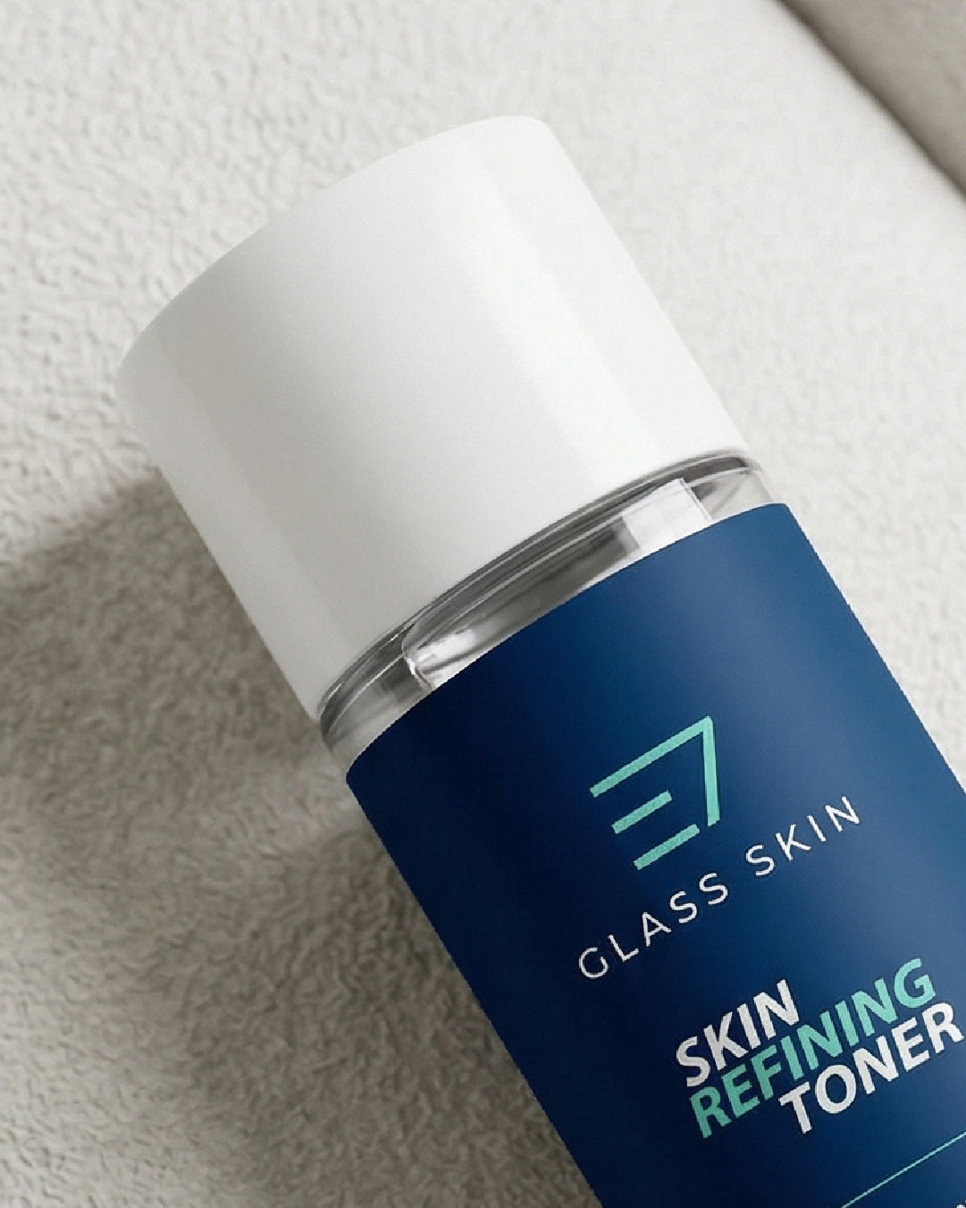 Elaris7 Skin Refining Toner bottle
Skin Refining Toner for clear, balanced skin
Halal Korean toner Elaris7 packaging
Applying Elaris7 toner to skin
Skin Refining Toner texture close-up
Elaris7 skincare toner for clarity
Daily skincare ritual toner Elaris7